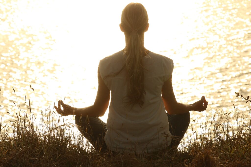 benefits-of-meditating-on-health
