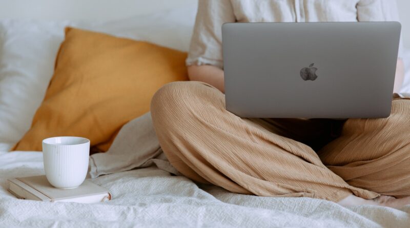 Advantages-and-Challenges-of-E-learning-Study